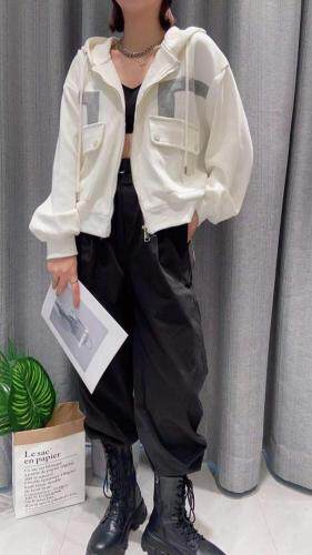 设计款后背刺绣卫衣外套，女装卫衣/绒衫，姚姚家