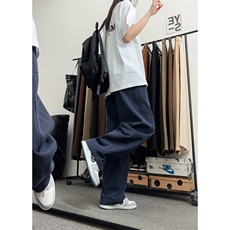 藏青色