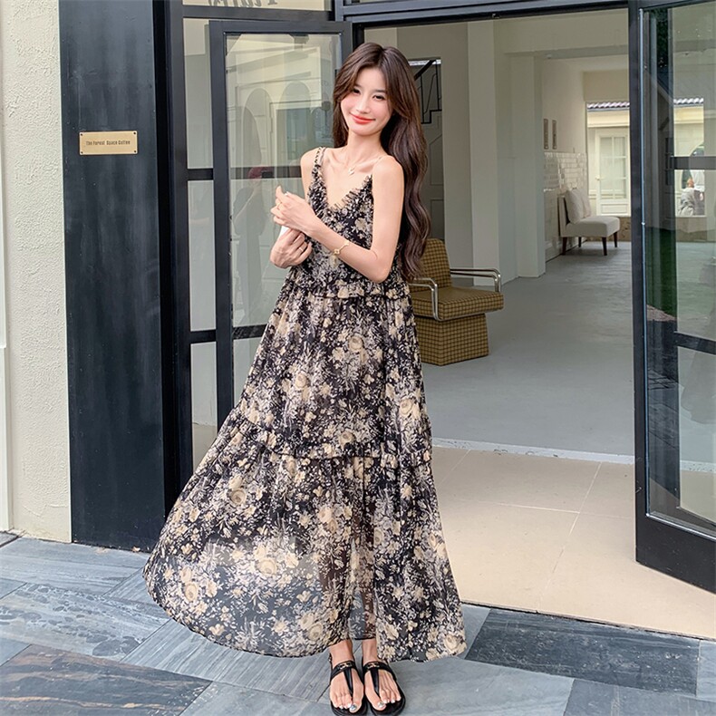 法式碎花吊带连衣裙女2025夏季新款复古独特超好看小众气质长裙,女装连衣裙,2C037