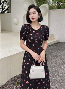 碎花鱼尾不规则连衣裙,女装连衣裙,迪蔓君翔