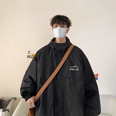 黑色