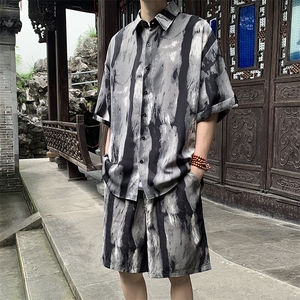 夏季新款男士套装潮流宽松水墨画短袖衬衫短裤两件套图片