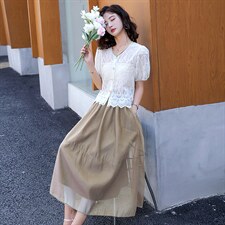 2022年夏季潮流时尚舒适透气V领有范甜美两件套裙，女装套装/套裙，冬木谷雨