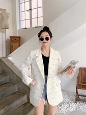 字母西装，女装西装，吉之红