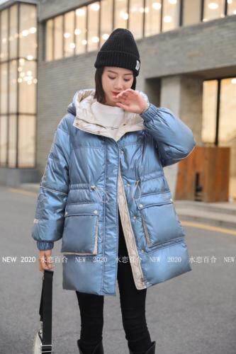 时尚羽绒服90绒，女装羽绒服，水恋百合