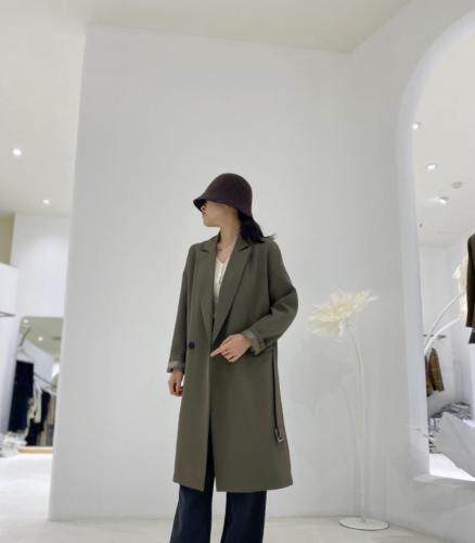 Must Bloom MUSTBLOOM122496