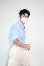 明星私服英伦学院风竖条纹短袖衬衫翻领外套口袋设计短袖P40，男装衬衫，电商B319