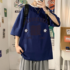 宝蓝色