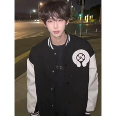 黑色