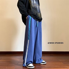 蓝色