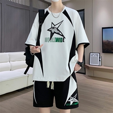 白色