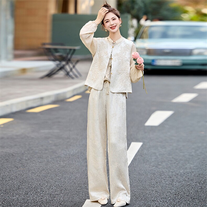 2025春上新复古风重工穿搭一套高级感提花马甲两件套,女装套装/套裙,韩然一族