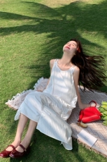 8869夏季棉质吊带长款连衣裙女2025法式抽绳褶皱长裙女P115k208，女装连衣裙，2D143
