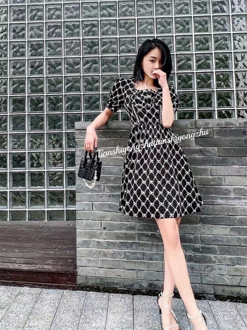 刺绣订珠连衣裙，女装连衣裙，天使公主