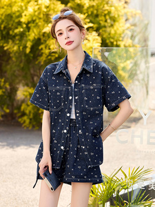 休闲复古印花牛仔套装女2025夏季新款短袖衬衫洋气减龄短裤两件套图片
