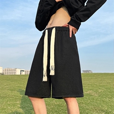 黑色