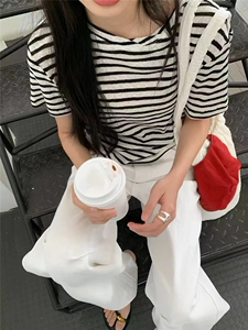 2025新款女士夏季简约百搭时尚舒适圆领条纹短袖图片