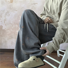 灰色