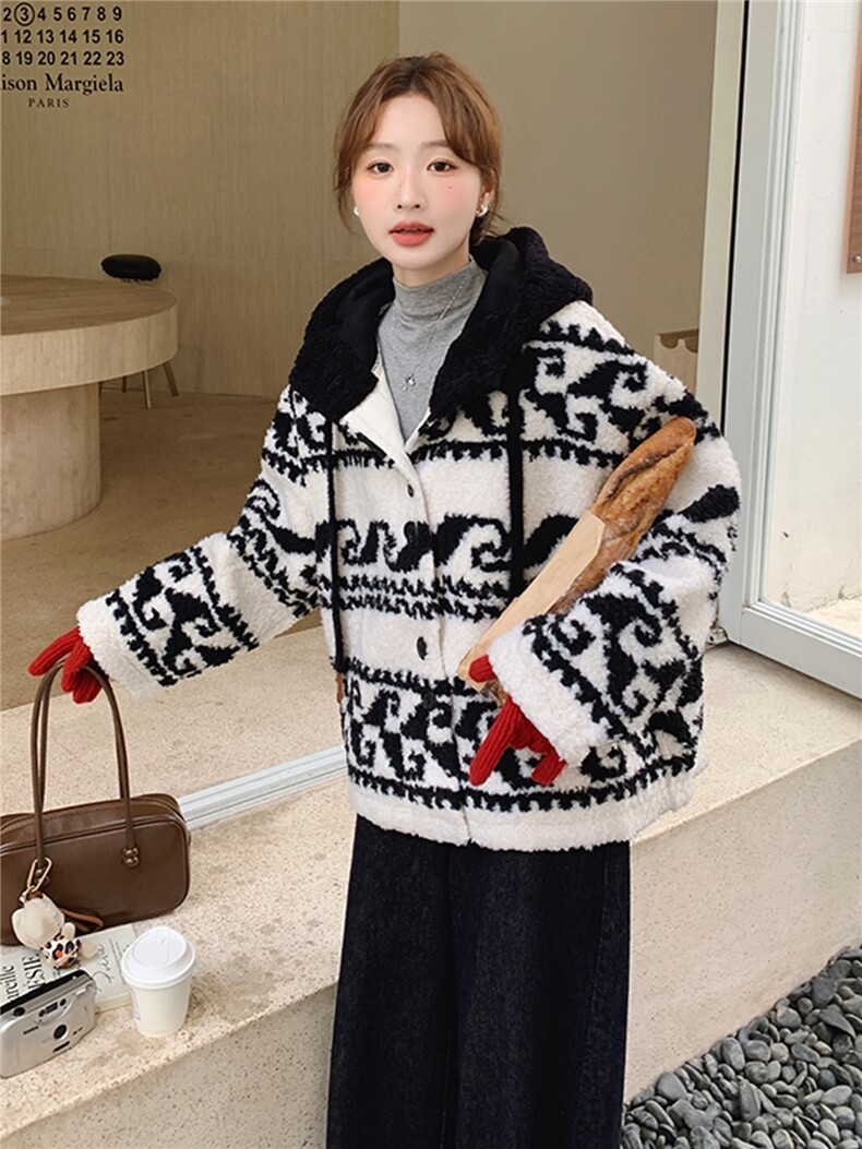 小个子复古减龄宽松皮毛一体撞色连帽颗粒绒羊羔毛外套冬,女装羊羔毛/颗粒绒,卡莱