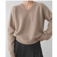 秋冬新款纯色v领针织套头上衣时尚百搭，女装羊绒衫，鹿一羊绒