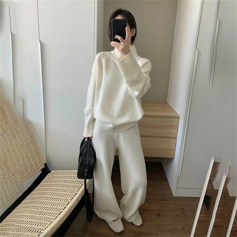 2025年秋季新款百搭女士高领长袖保暖上衣裤子套装,女装套装/套裙,新胜羊绒