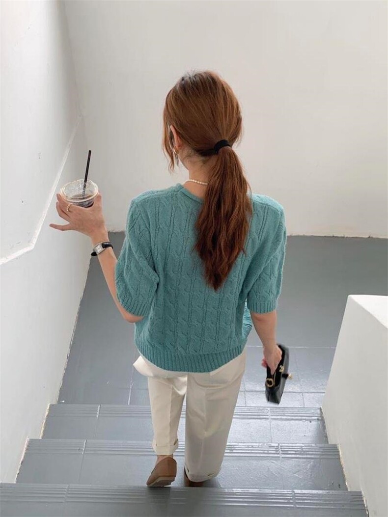 款号：WM0022 名称：花圆领短袖毛衣，女装针织衫/毛衣，BD