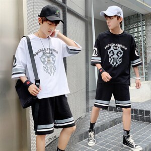 夏季潮牌青少年运动休闲T恤两件套宽松短袖短裤套装男F67P58,穿貂搭配运动鞋图片