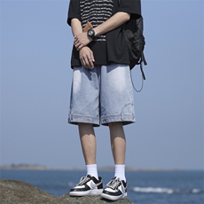 浅蓝色