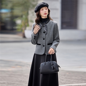 小香风名媛毛呢外套女2025秋冬新款独特设计丝巾系带减龄气质上衣图片