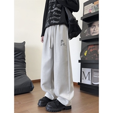 灰色