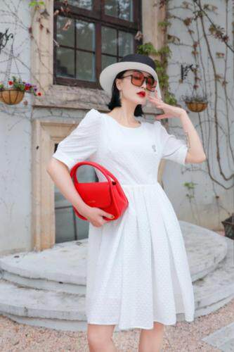 定制压邹面料连衣裙，女装连衣裙，艾梵煕尔