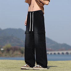 黑色