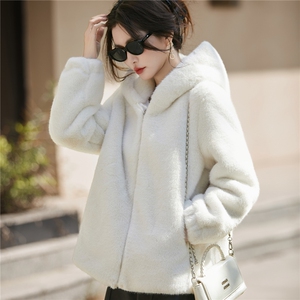 2025秋冬百搭时尚简约拉链连帽外套舒适简约