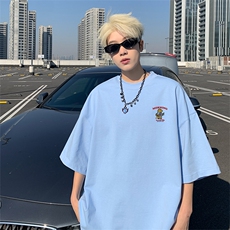 浅蓝色