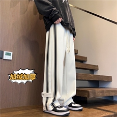 加绒米白色