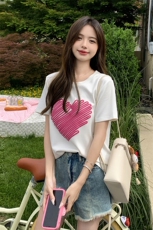 专柜撤回正品女装剪标清仓一线品牌绿色爱心印花短袖正肩t恤潮ins，女装T恤，鑫慧