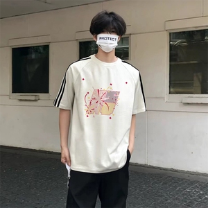 抖音得物高品质二开240克宽松纯棉美式潮牌三条杠织带短袖T恤图片
