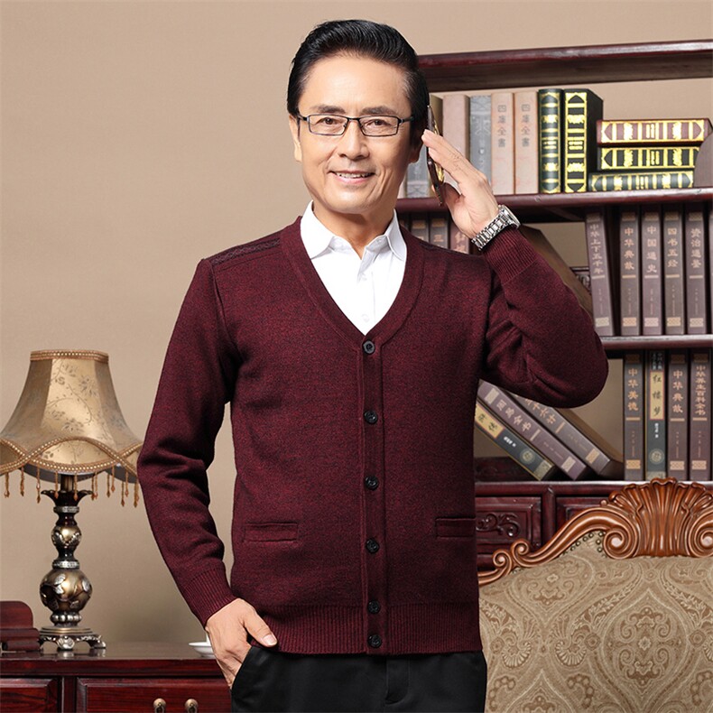 2023秋季新款中年男士针织开衫爸爸装中老年男士加厚毛衣外套图片