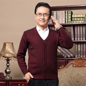 2023秋季新款中年男士针织开衫爸爸装中老年男士加厚毛衣外套图片