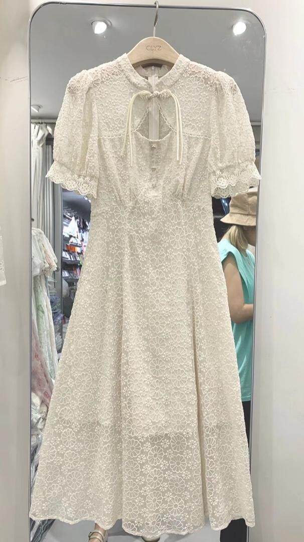 新款风雪纺刺绣面料连衣裙，女装连衣裙，得到THETHAT