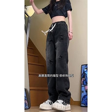 黑色