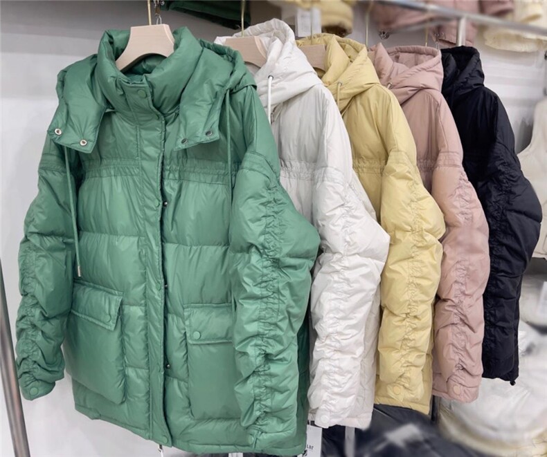 现货羽绒服五色两码面包服，女装羽绒服，魅力布梵