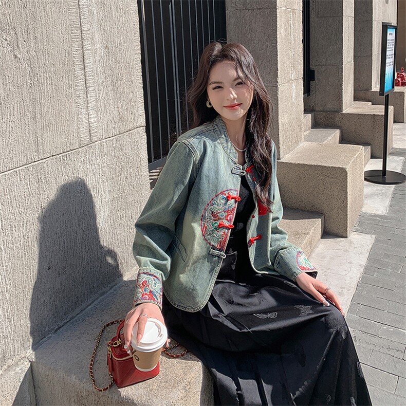 时尚新中式短款牛仔外套女2024春季新款时尚休闲夹克上衣,女装牛仔外套,千千佰惠