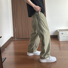 浅绿色