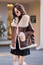 专柜大牌撤回尾单捡漏外贸仿狐狸毛领内胆麂皮绒派克服皮草外套女，女装皮草，雅静靓衣