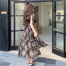 法式碎花吊带连衣裙女2025夏季新款复古独特超好看小众气质长裙，女装连衣裙，2C037