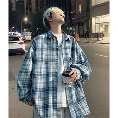 浅蓝色
