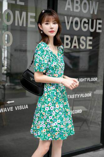夏季新款流行绿色花色淑女小洋裙，女装，水锦红