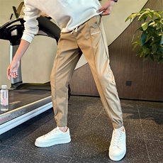 卡其色