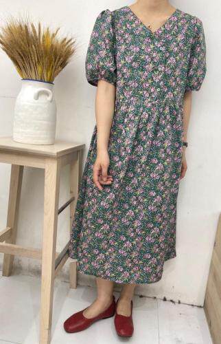 韩版中长款宽松显瘦连衣裙现货，女装连衣裙，雨木其